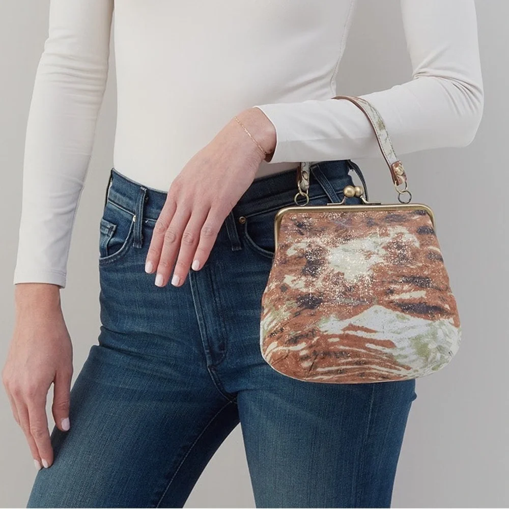 NWT  HOBO Alba Crossbody Printed Leather Coastal Canyon
